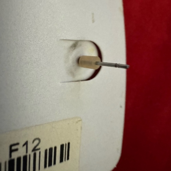 3 for $10 mix & match Brand new Le chateau silver toned earrings - Picture 5 of 7